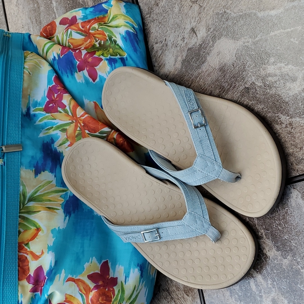 Vionic Flip Flops